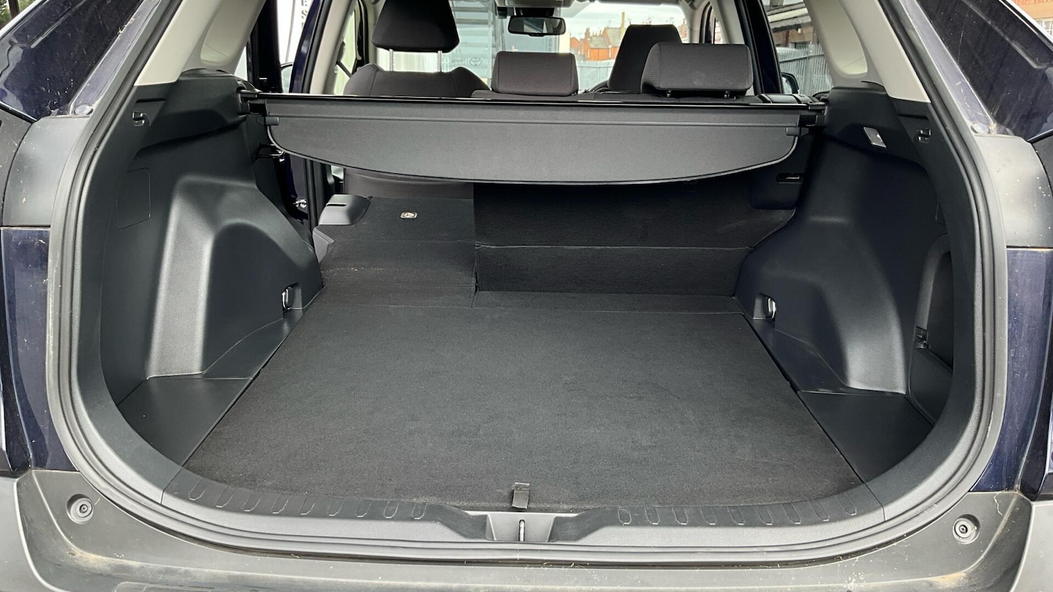 Used Toyota RAV4 2020 for sale - 76942709: Photo 44