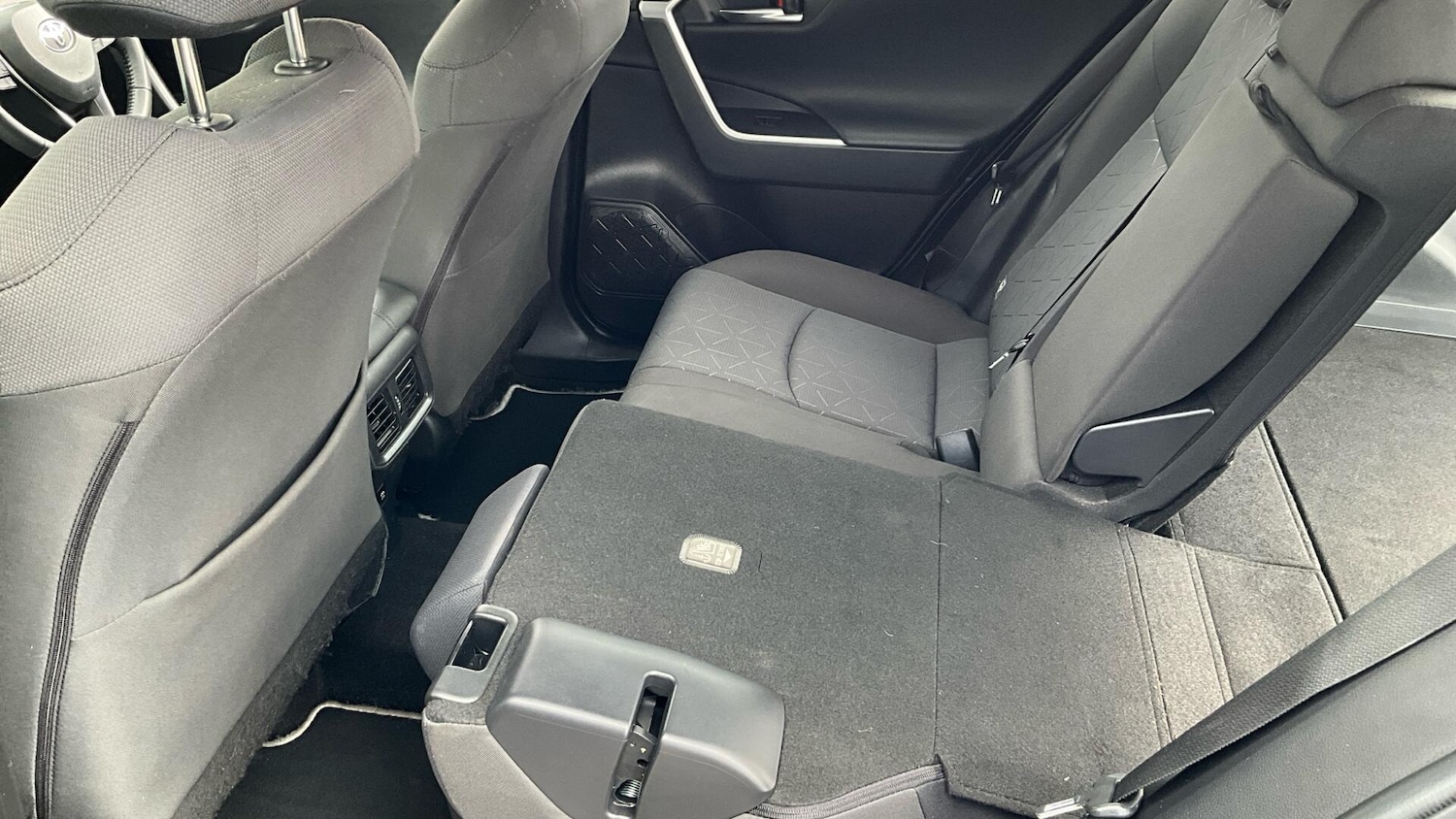 Used Toyota RAV4 2020 for sale - 76942709: Photo 45