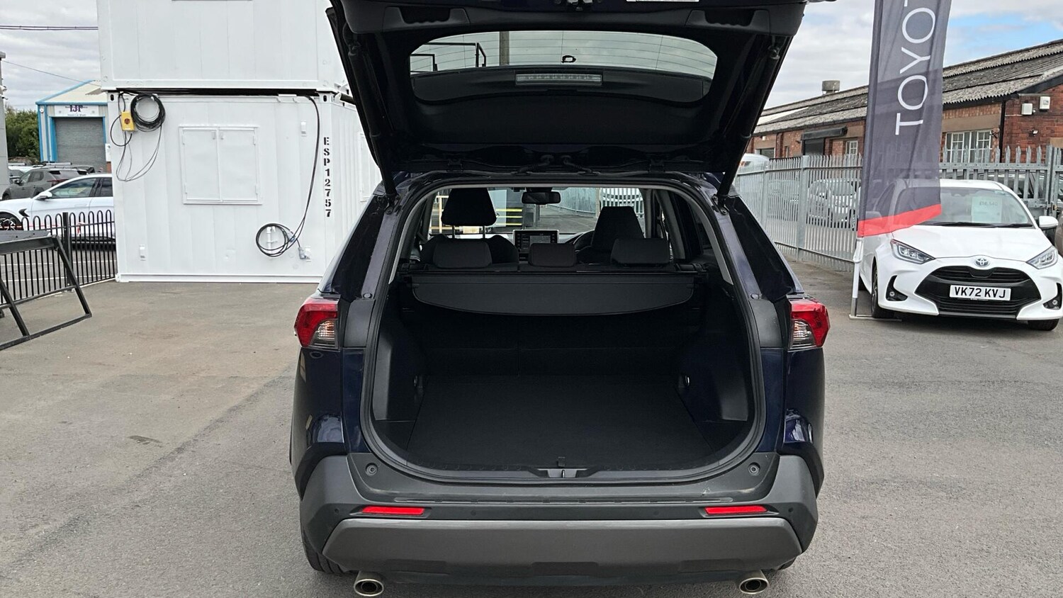 Used Toyota RAV4 2020 for sale - 76942709: Photo 46