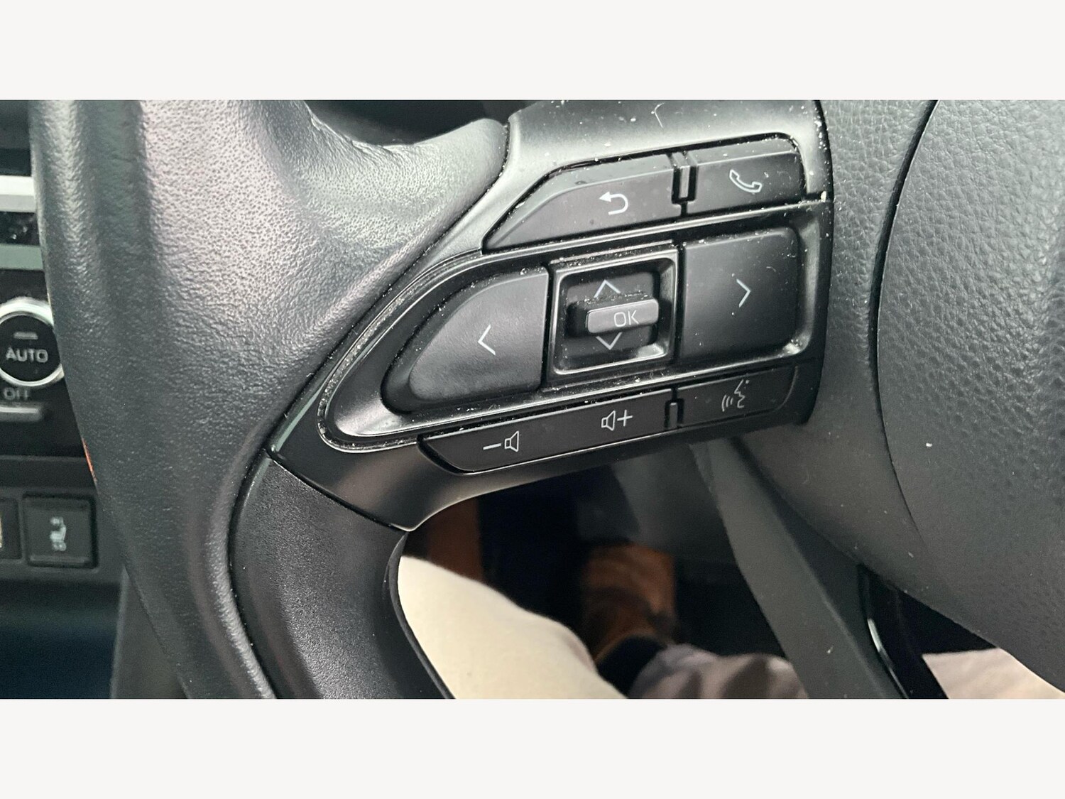 Used Toyota Yaris Cross for sale - 77278927: Photo 30