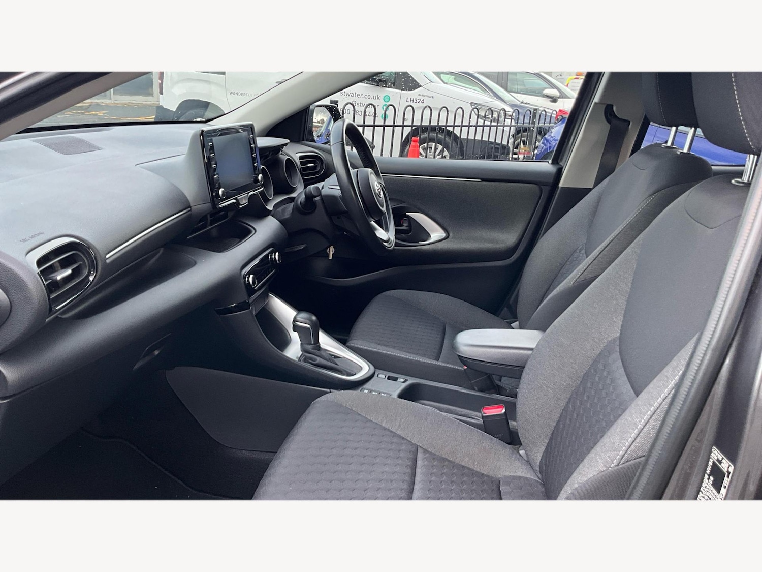 Used Toyota Yaris 2021 for sale - 77612560: Photo 12