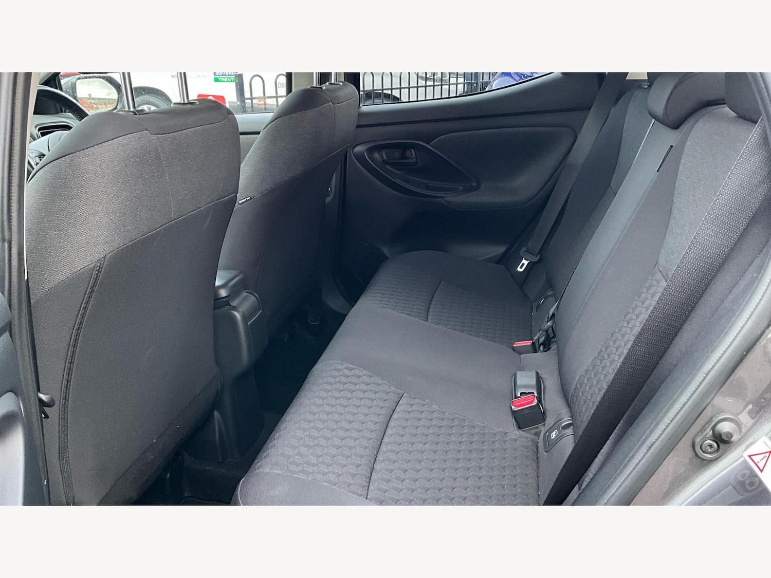 Used Toyota Yaris 2021 for sale - 77612560: Photo 15
