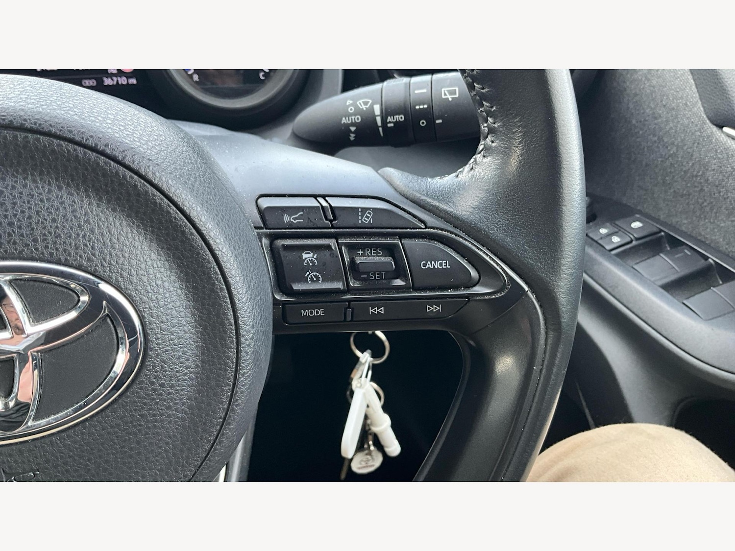 Used Toyota Yaris 2021 for sale - 77612560: Photo 30