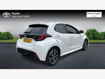 Used Toyota Yaris 2022 for sale - 75927412: Photo