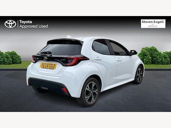 Used Toyota Yaris 2024 for sale - 78853879: Photo