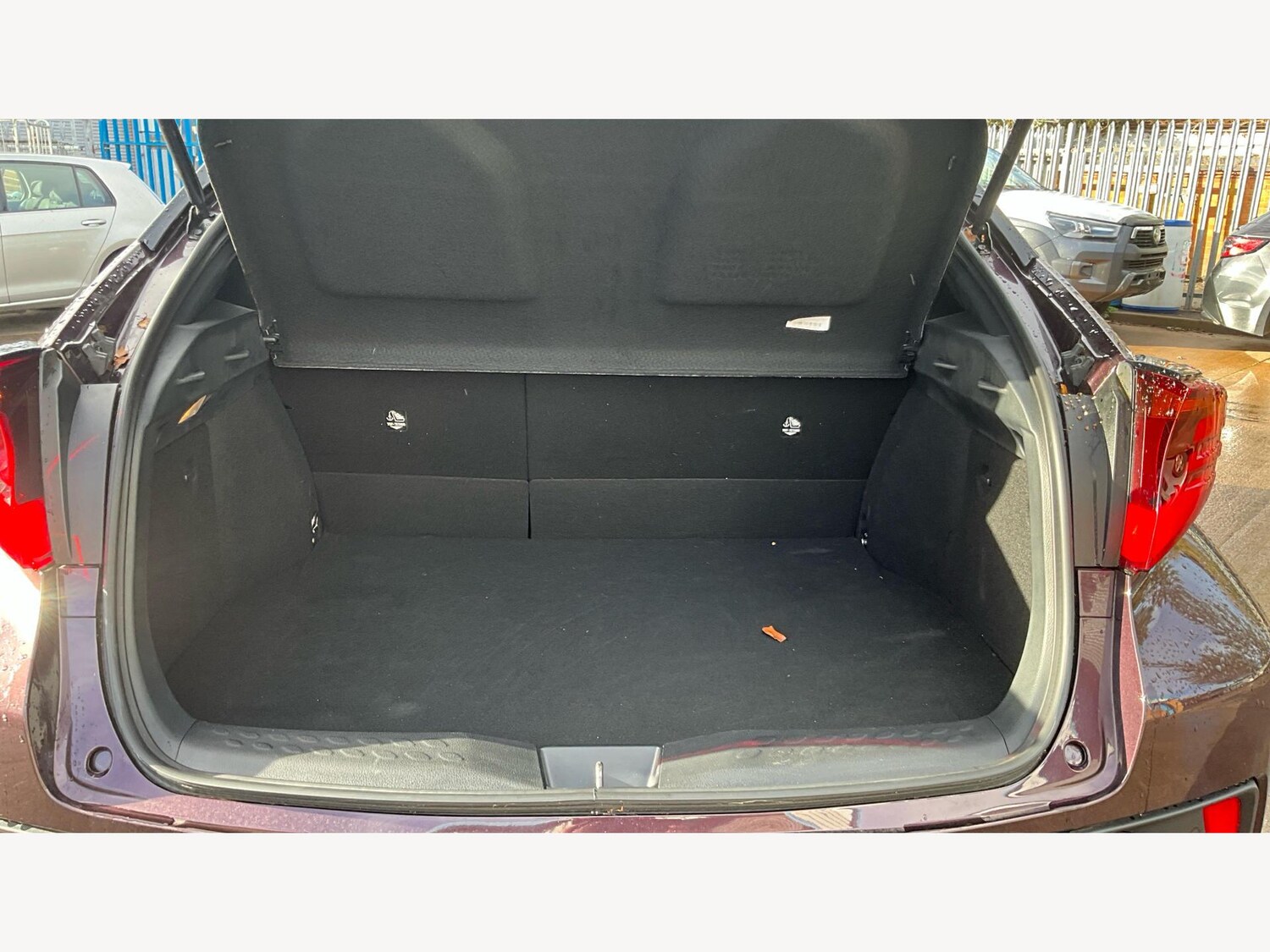 Used Toyota C-HR 2023 for sale - 76996563: Photo 16