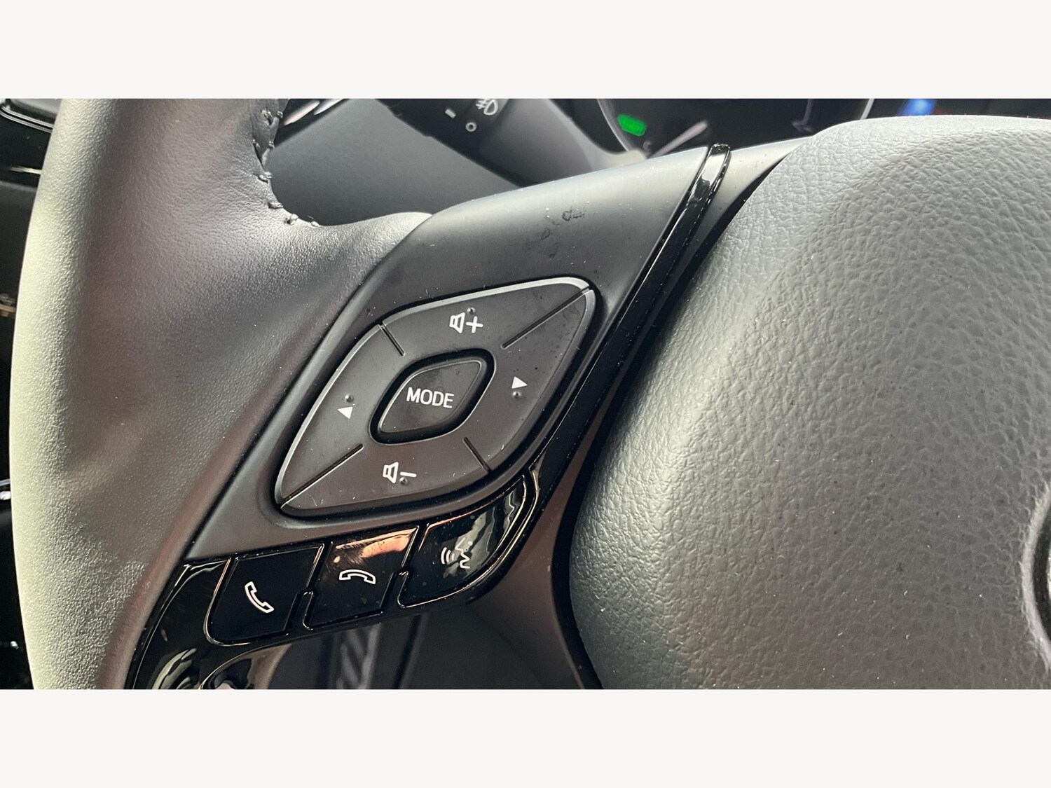 Used Toyota C-HR 2023 for sale - 76996563: Photo 26