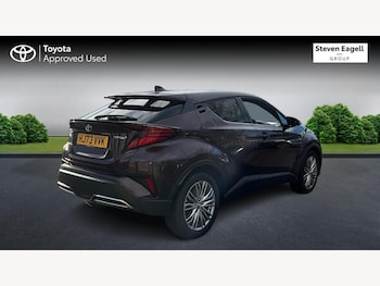 Used Toyota C-HR 2023 for sale - 76996563: Photo