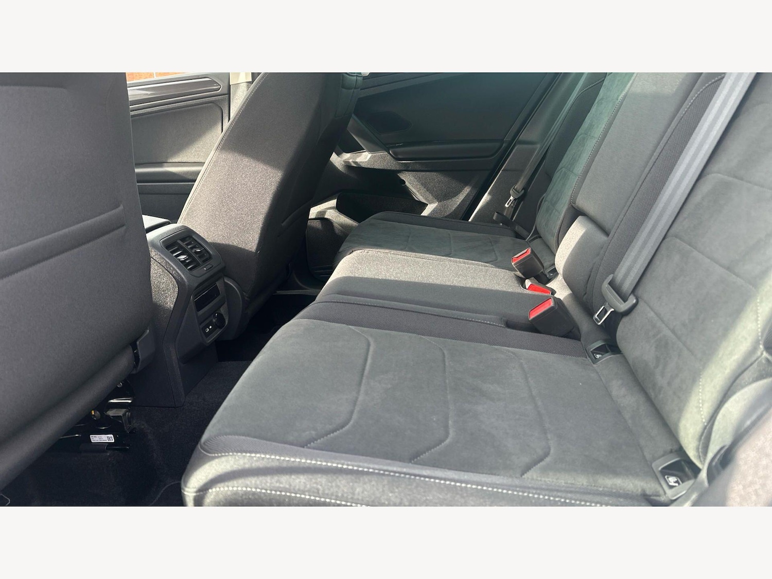 Used Volkswagen Tiguan 2023 for sale - 77671234: Photo 15