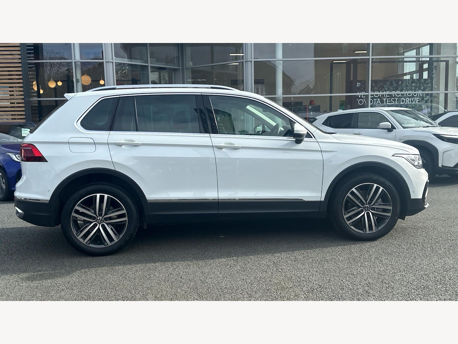 Used Volkswagen Tiguan 2023 for sale - 77671234: Photo 18