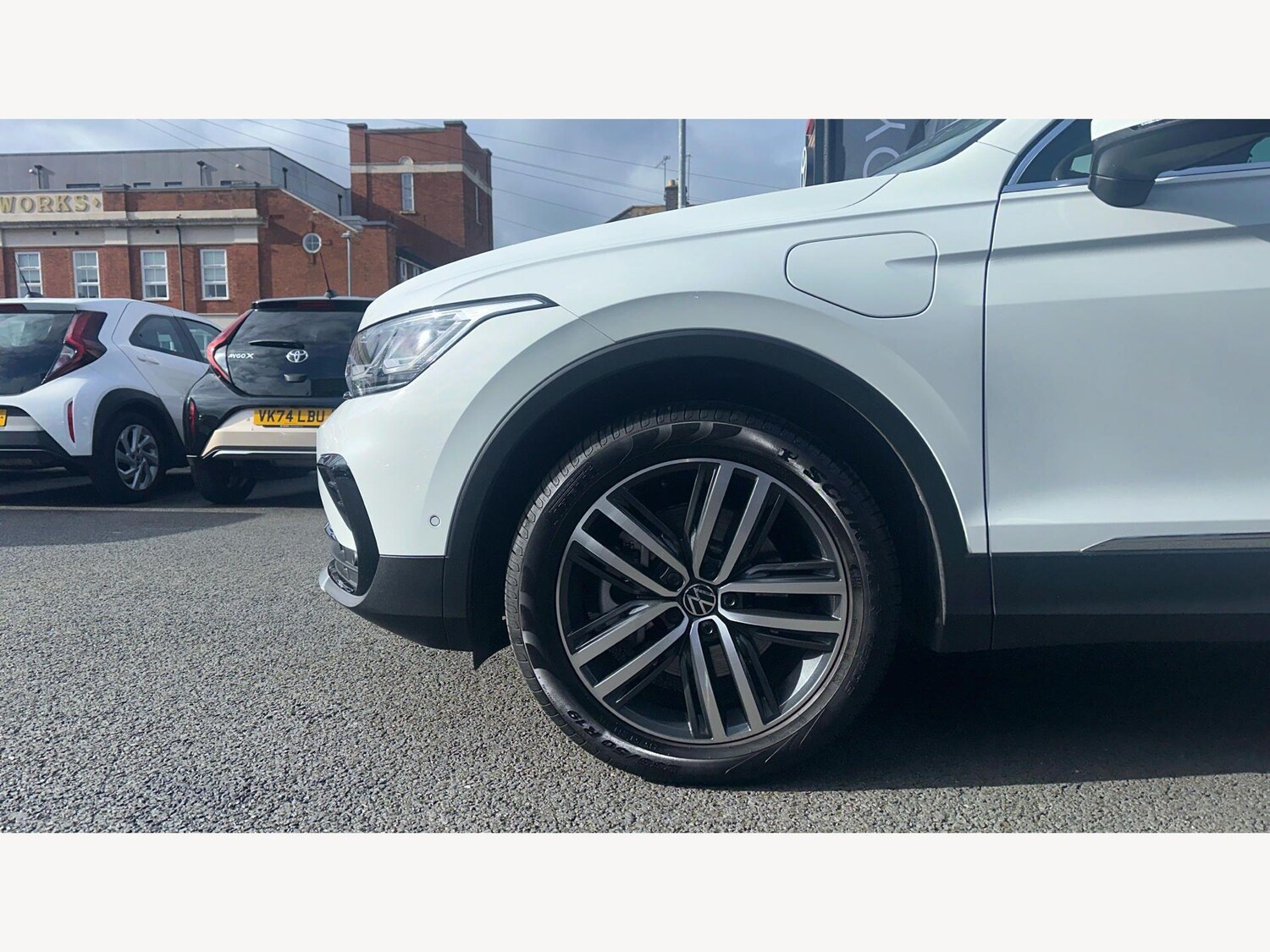 Used Volkswagen Tiguan 2023 for sale - 77671234: Photo 20