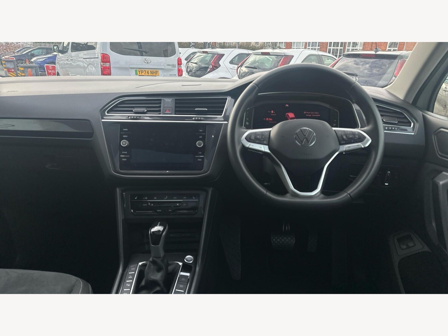 Used Volkswagen Tiguan 2023 for sale - 77671234: Photo 7