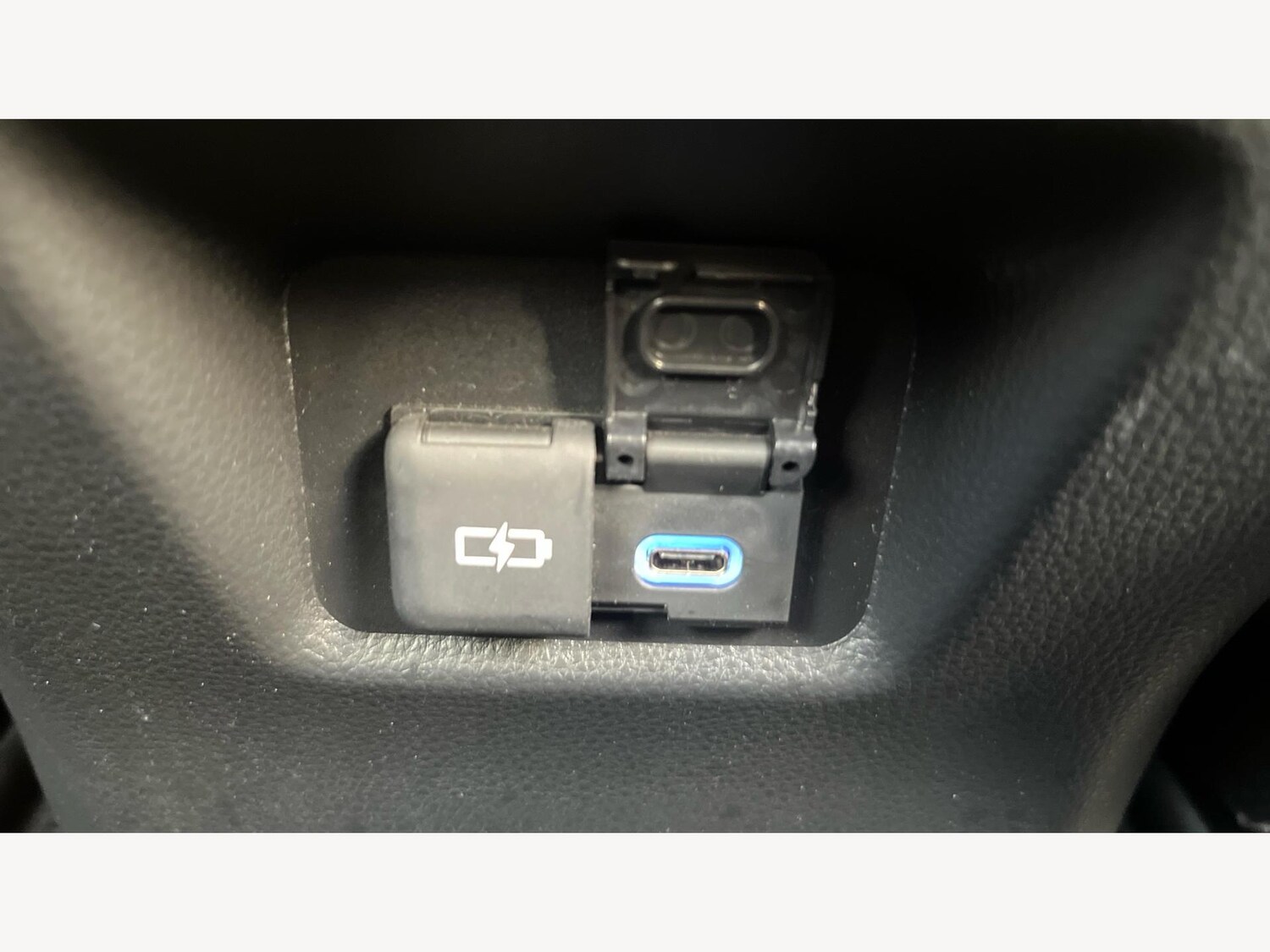 Used Toyota RAV4 2022 for sale - 77214975: Photo 30