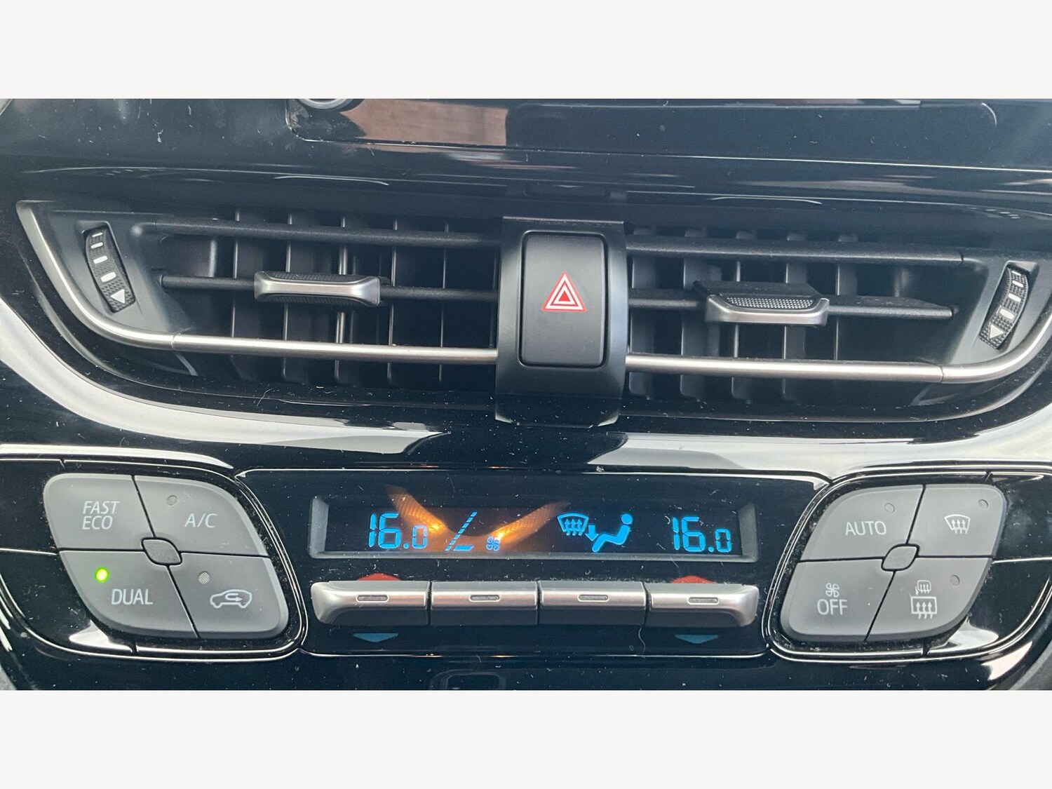 Used Toyota C-HR 2022 for sale - 76458174: Photo 28