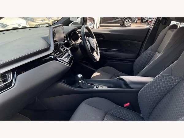 Used Toyota C-HR 2021 for sale - 75623282: Photo 12