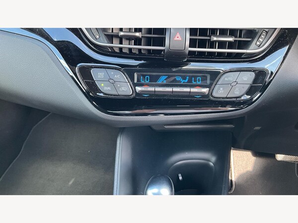 Used Toyota C-HR 2021 for sale - 75623282: Photo 30
