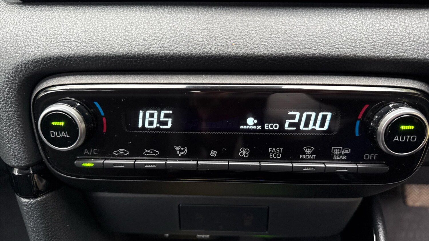 Used Toyota Yaris 2025 for sale - 77358658: Photo 32