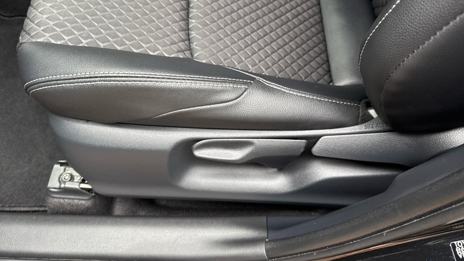 Used Toyota Yaris 2025 for sale - 77358658: Photo 51