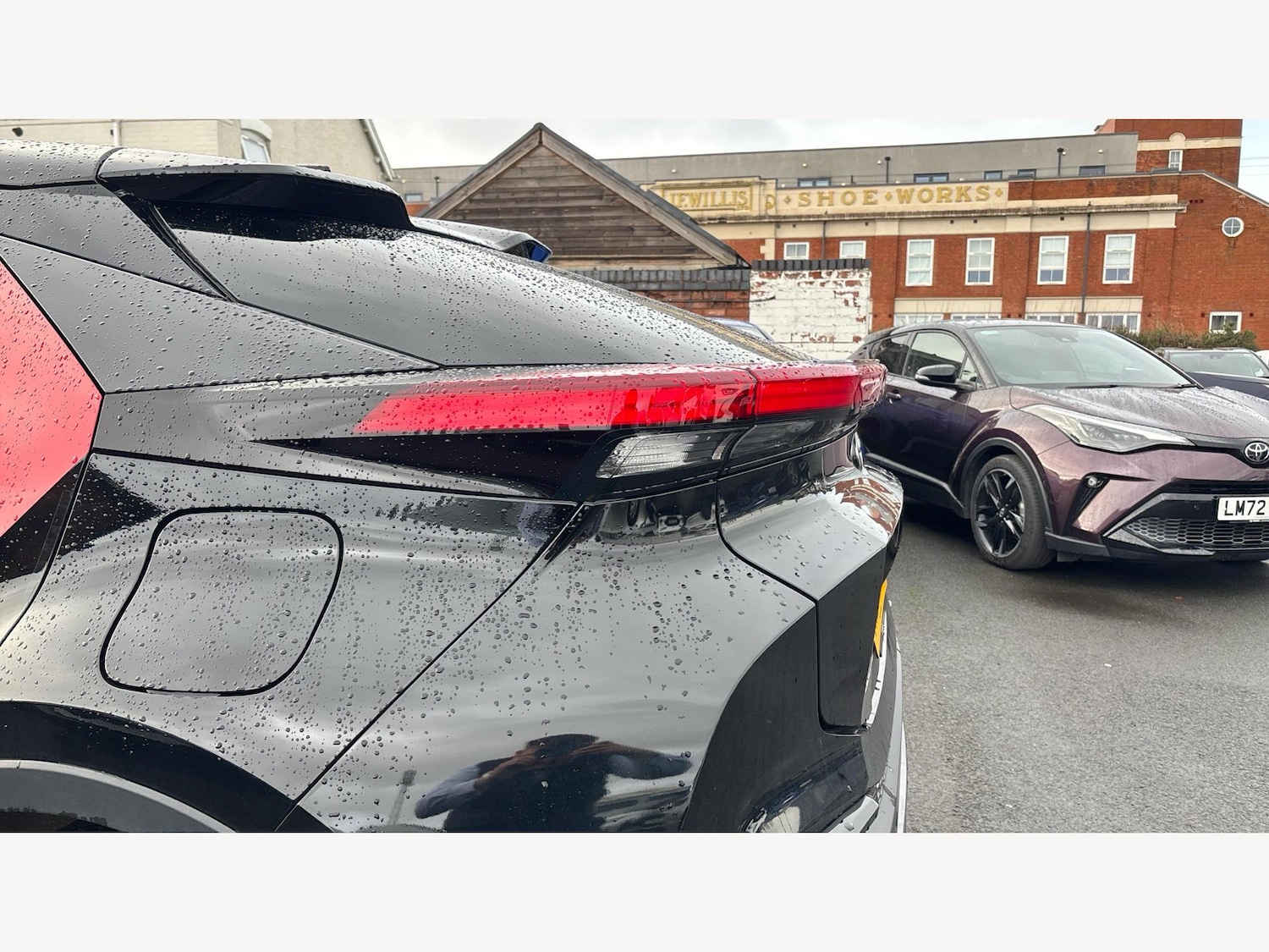 Used Toyota C-HR 2025 for sale - 77637740: Photo 31