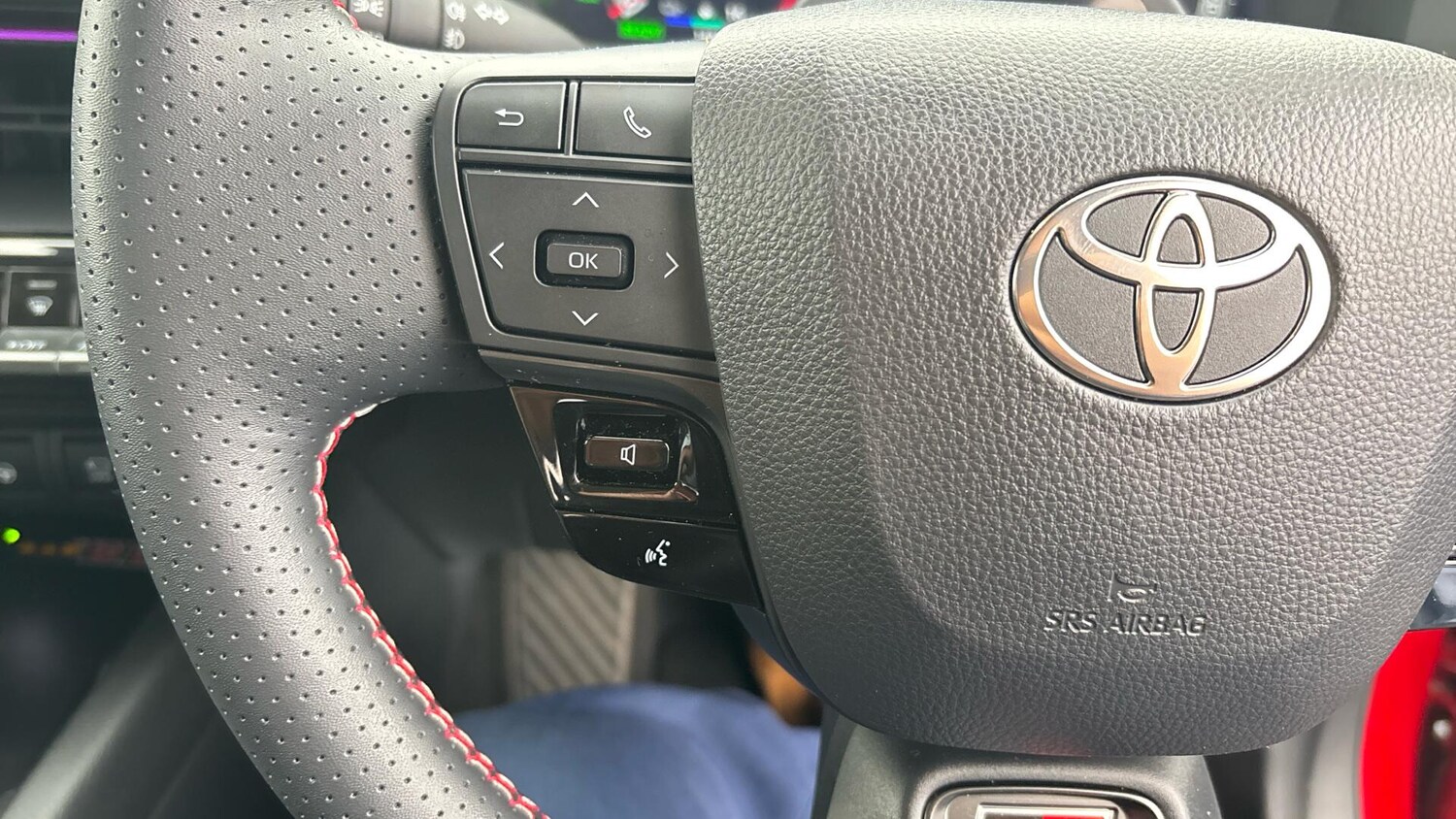 Used Toyota C-HR 2025 for sale - 77637740: Photo 61