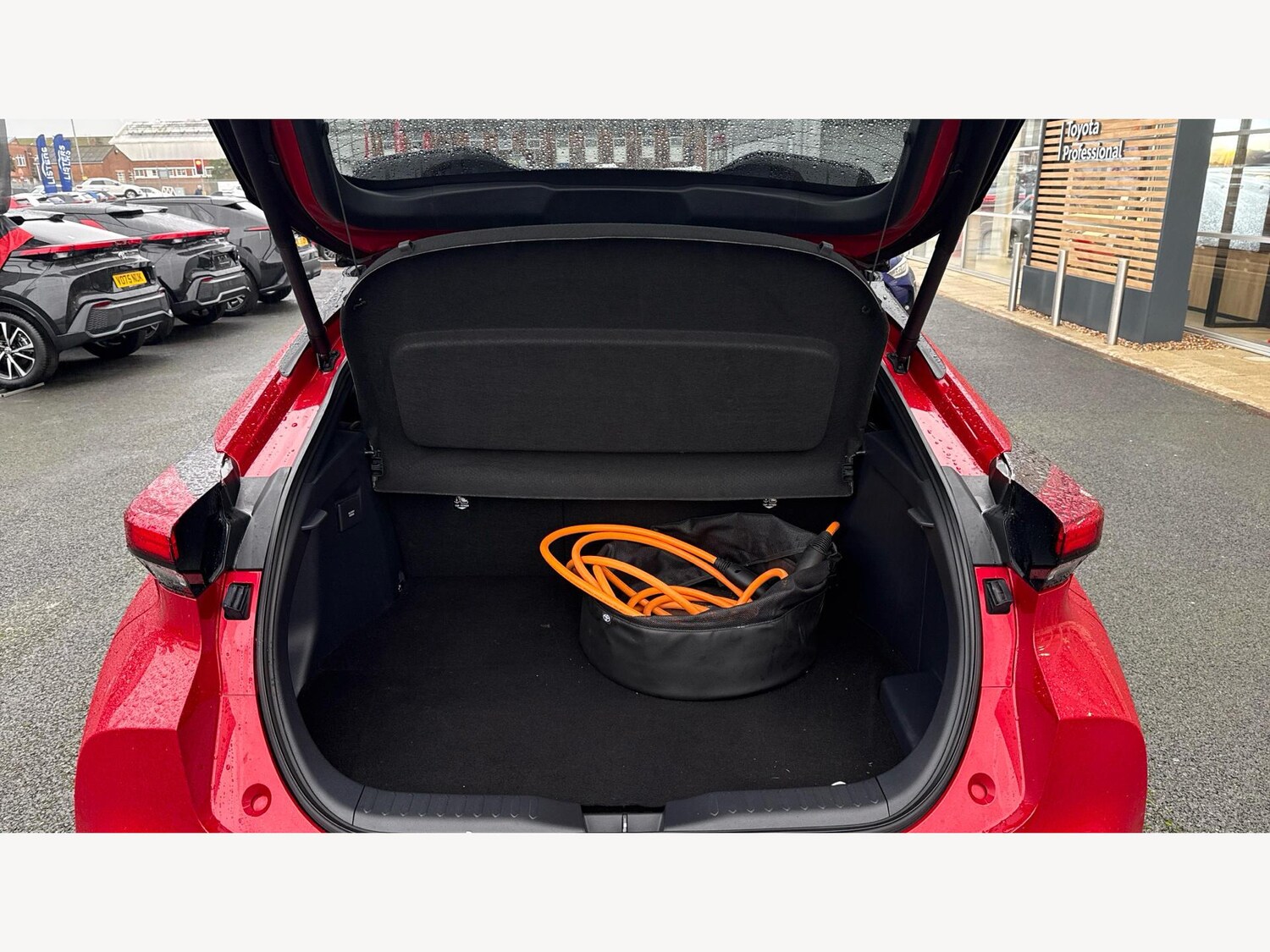 Used Toyota C-HR 2024 for sale - 77497133: Photo 16