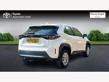 Used Toyota Yaris Cross 2024 for sale - 79874800: Photo