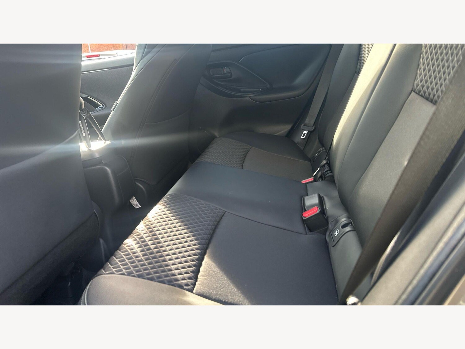 Used Toyota Yaris for sale - 77909602: Photo 15