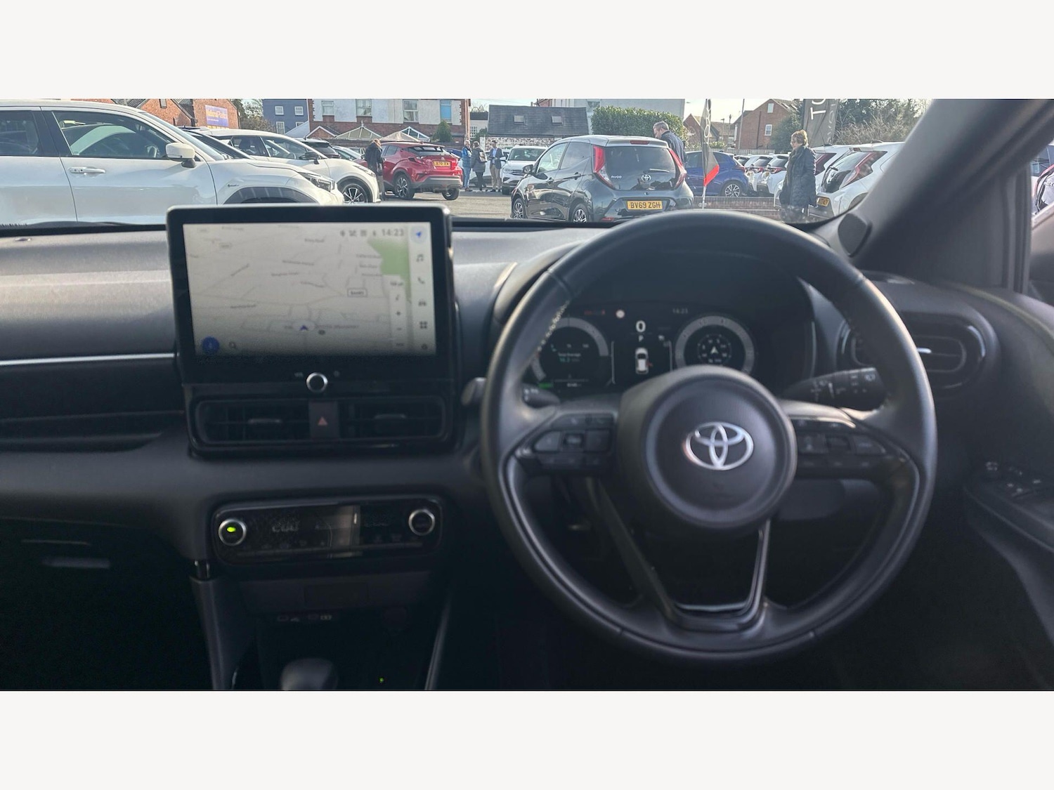 Used Toyota Yaris for sale - 77909602: Photo 8