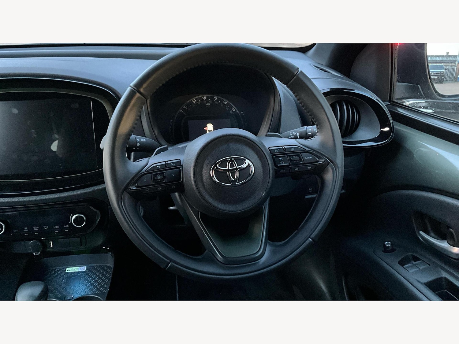 Used Toyota Aygo X 2022 for sale - 76866312: Photo 8