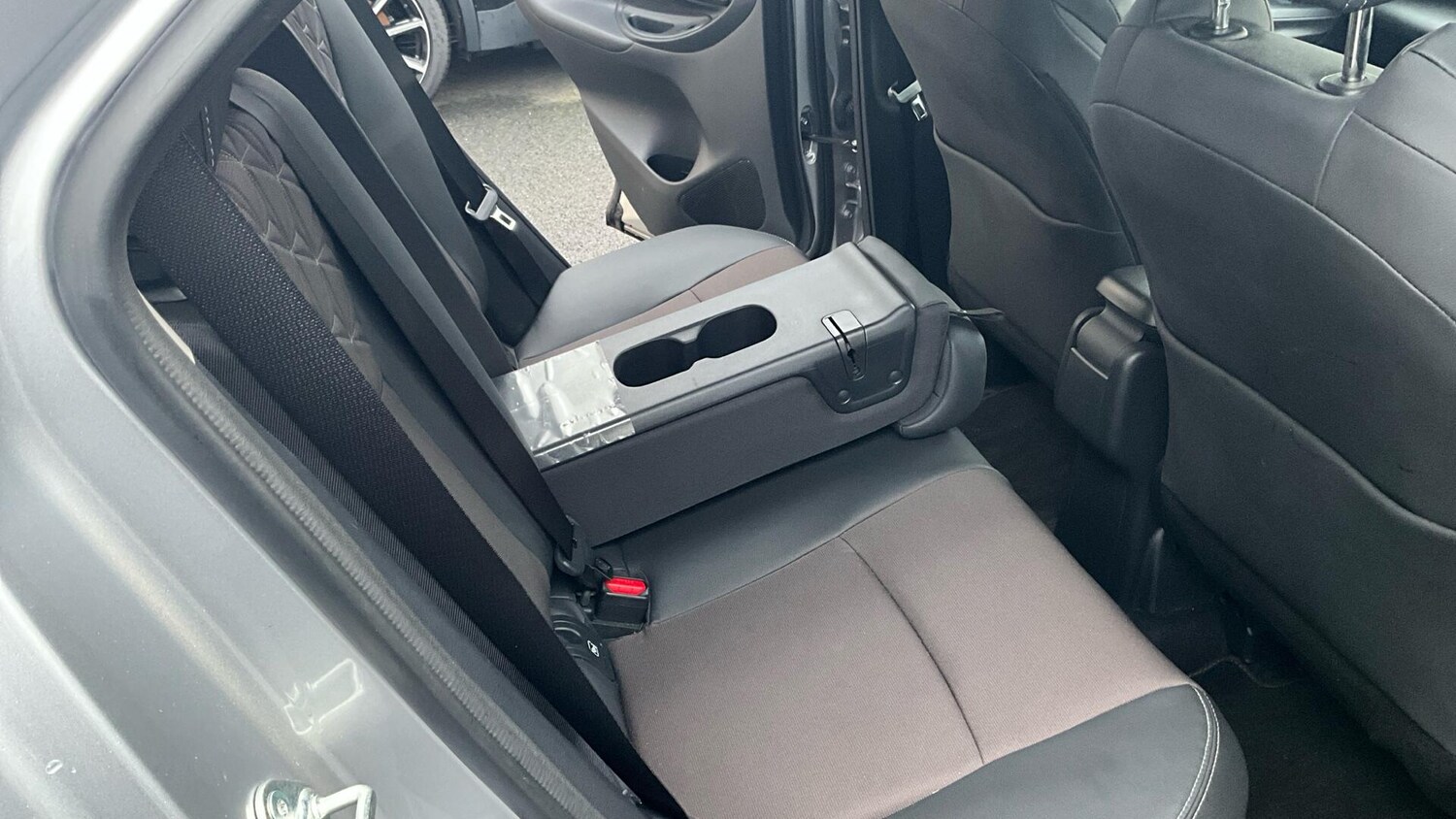 Used Toyota Yaris Cross 2022 for sale - 77637668: Photo 42