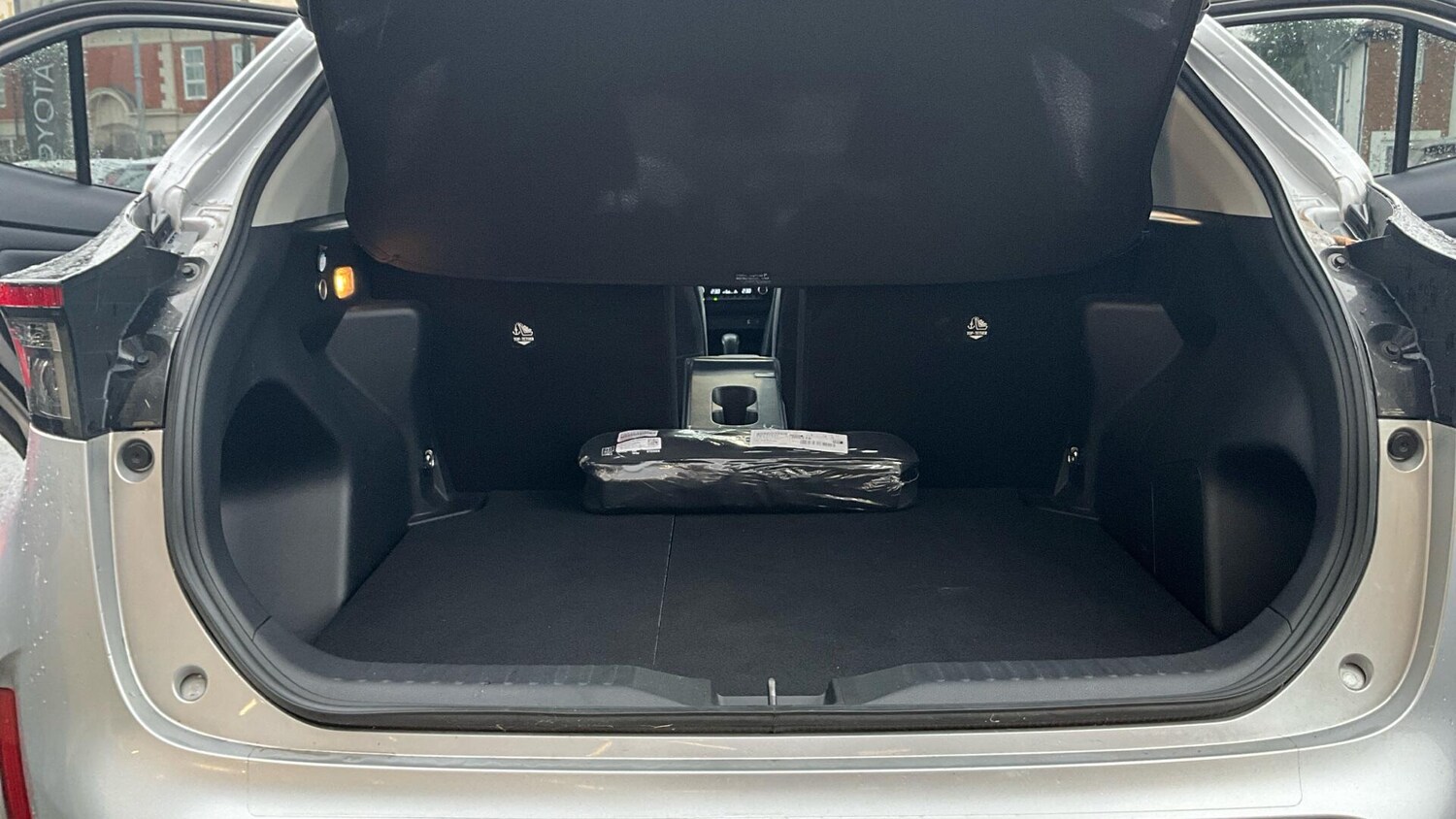 Used Toyota Yaris Cross 2022 for sale - 77637668: Photo 43