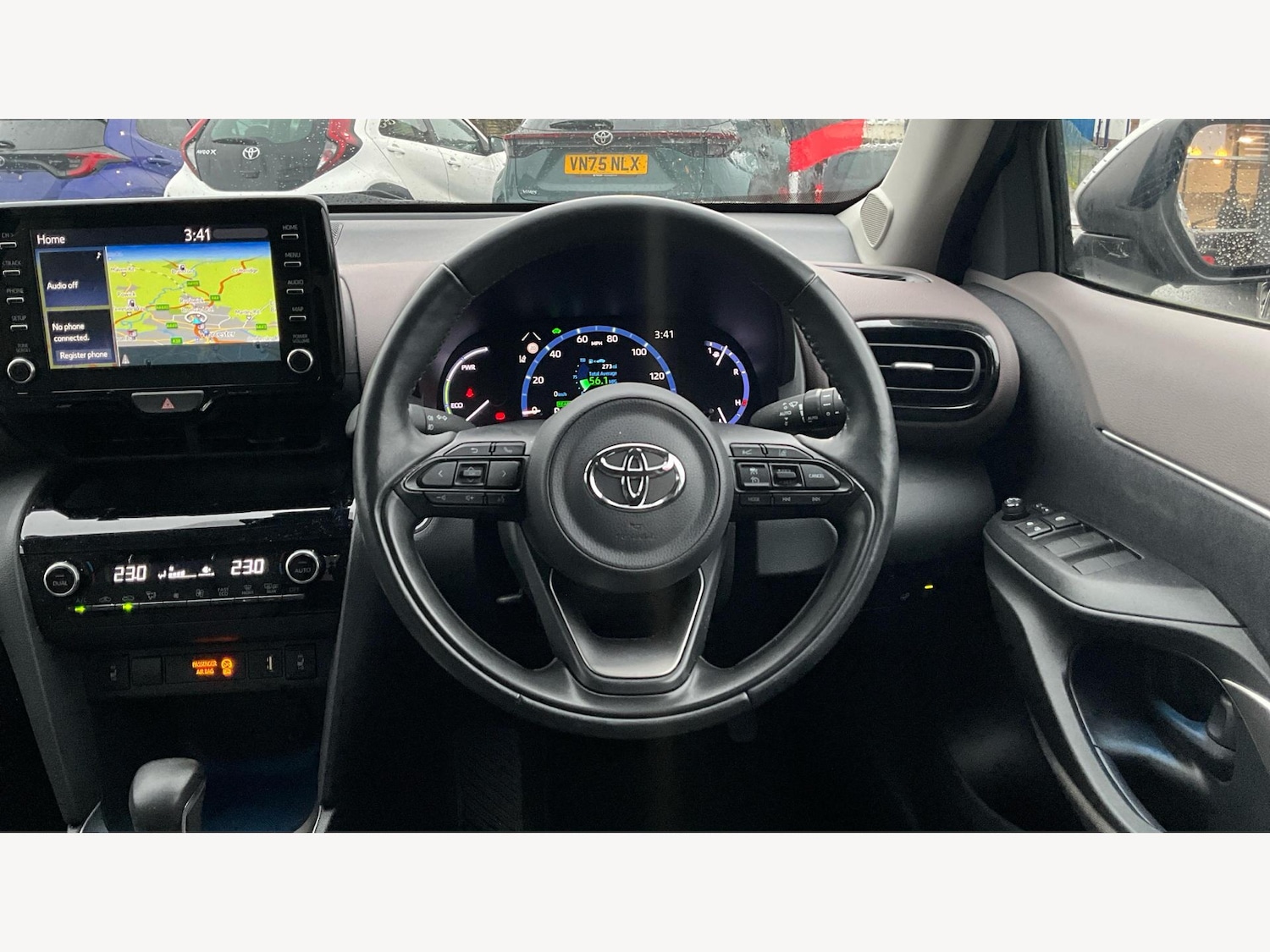 Used Toyota Yaris Cross 2022 for sale - 77637668: Photo 8