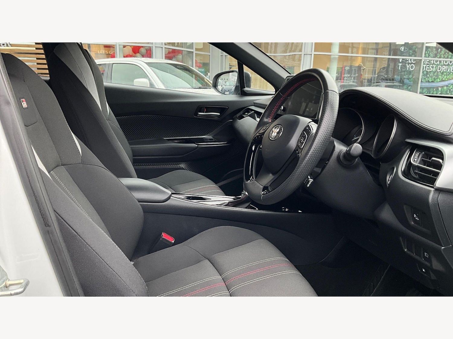 Used Toyota C-HR 2023 for sale - 77704841: Photo 13