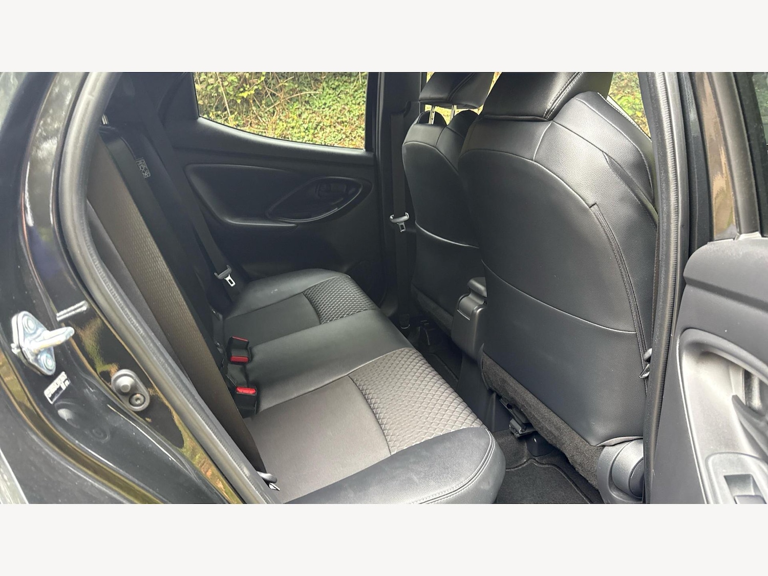 Used Toyota Yaris 2025 for sale - 76200984: Photo 14