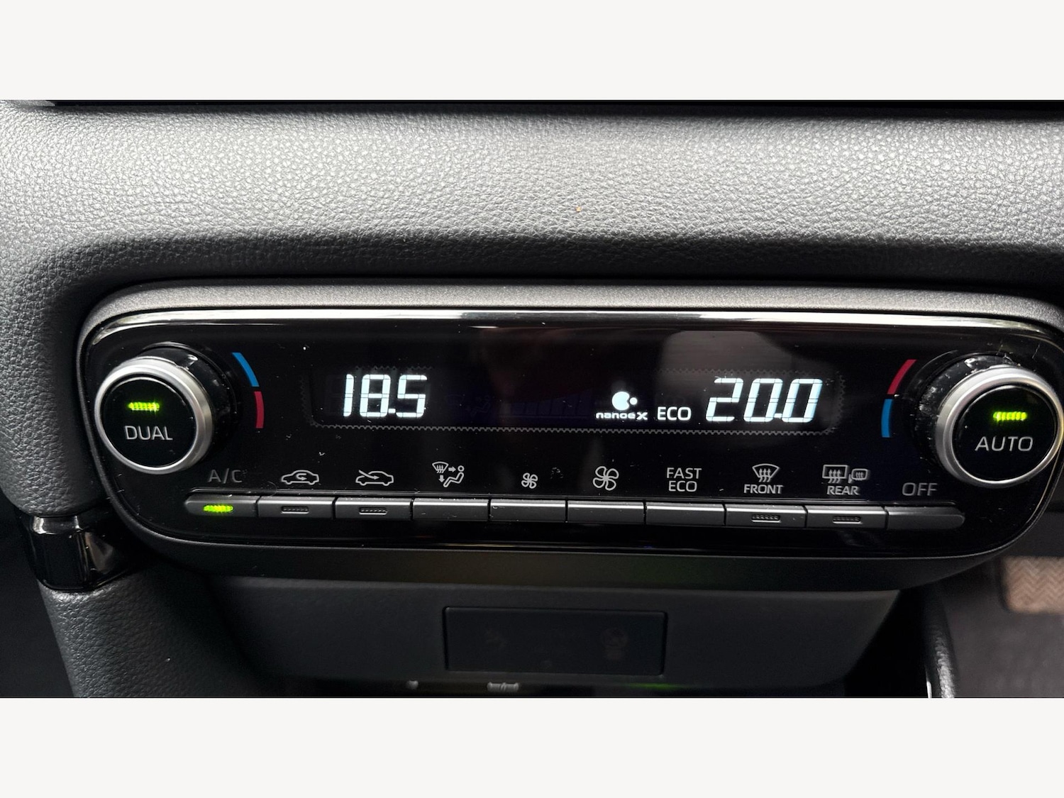 Used Toyota Yaris 2025 for sale - 76200984: Photo 32