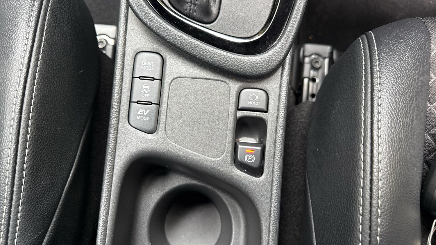 Used Toyota Yaris 2025 for sale - 76200984: Photo 35