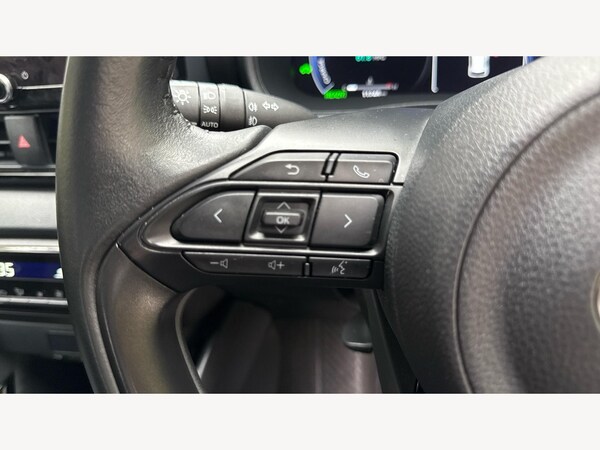 Used Toyota Yaris 2025 for sale - 76200984: Photo 37