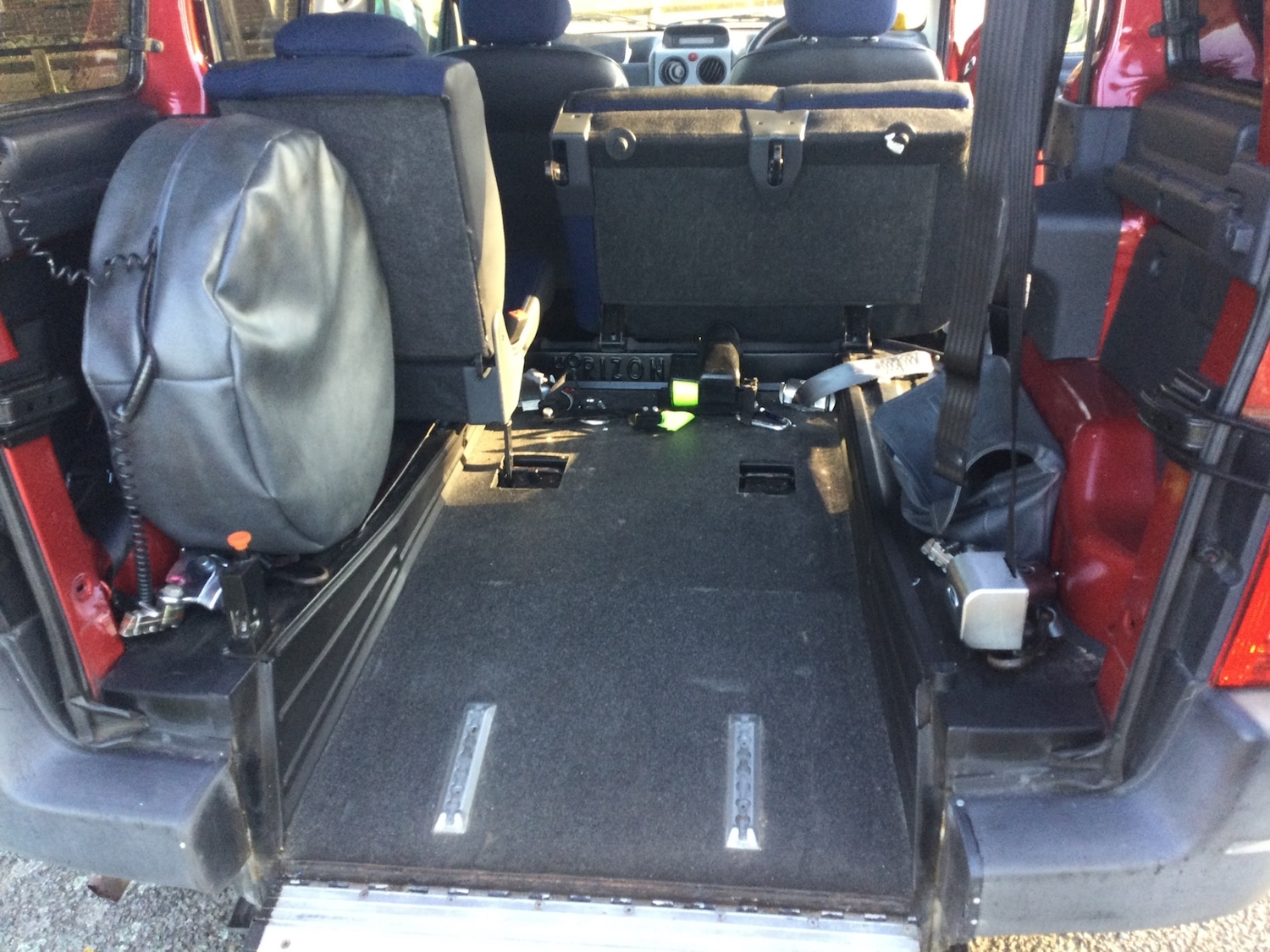 Used Peugeot Partner 2010 for sale - 78032069: Photo 9