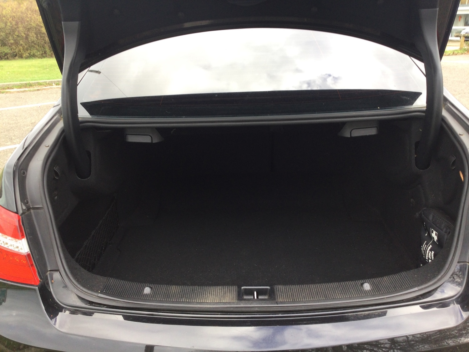 Used Mercedes-Benz E Class 2010 for sale - 76479959: Photo 10