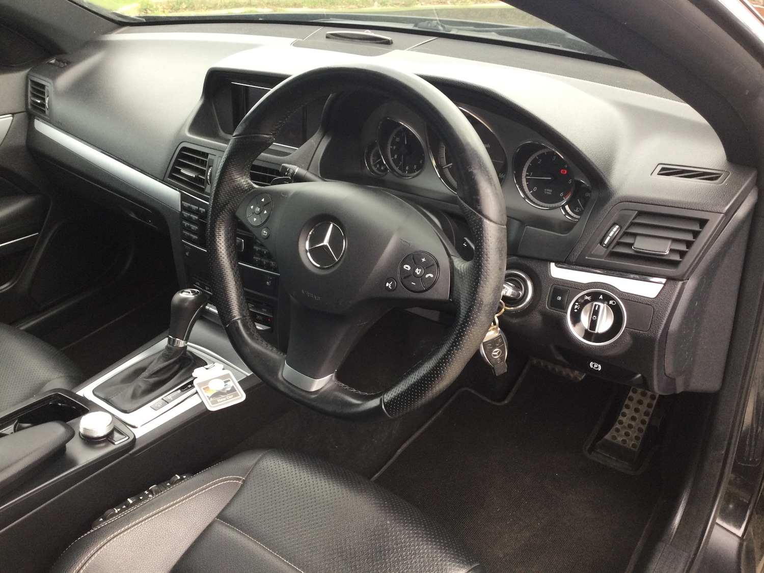 Used Mercedes-Benz E Class 2010 for sale - 76479959: Photo 7