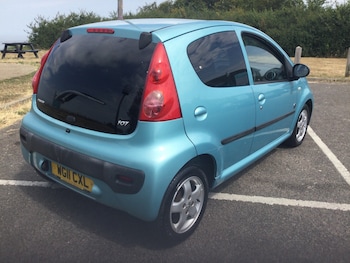 Used Peugeot 107 2011 for sale - 79451088: Photo