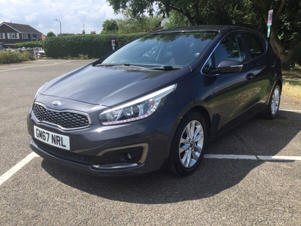 Used Kia Ceed 2017 for sale - 75336357: Photo 2