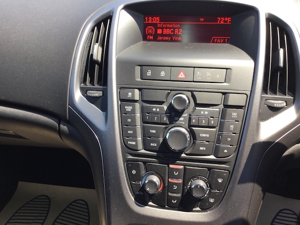 Used Vauxhall Astra 2015 for sale - 74976415: Photo 9