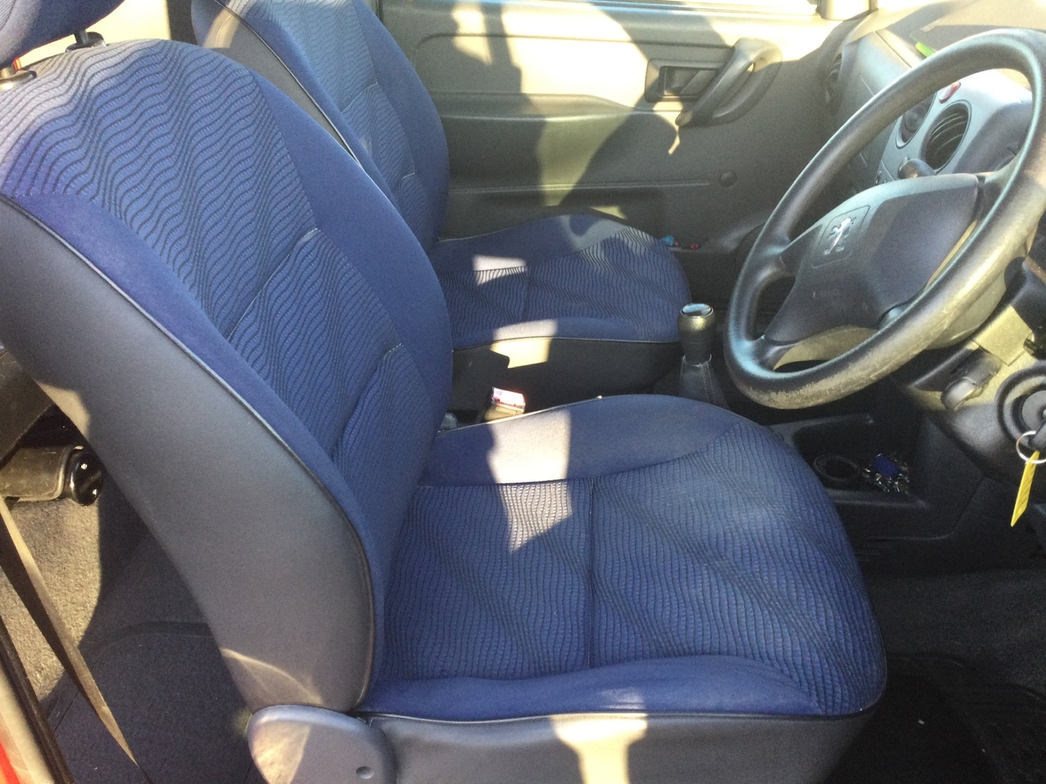 Used Peugeot Partner 2010 for sale - 76290075: Photo 7