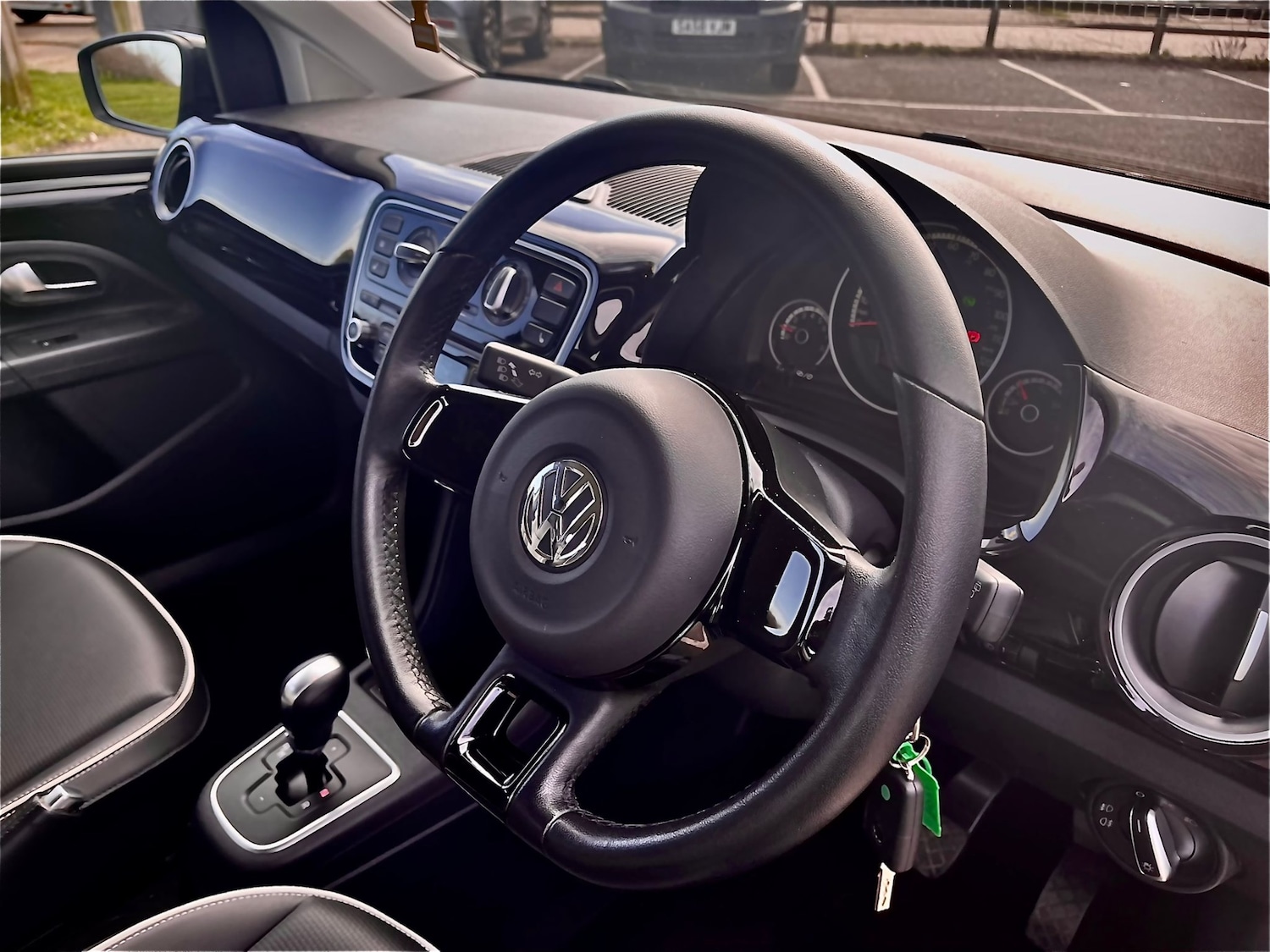 Used Volkswagen up! 2016 for sale - 77730524: Photo 7