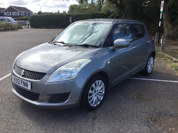 Used Suzuki Swift 2012 for sale - 76027861: Photo