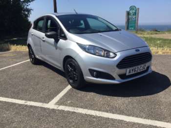 2013 (63) - 1.25 82 Zetec 5dr 100755 miles full service history £35 per year road tax