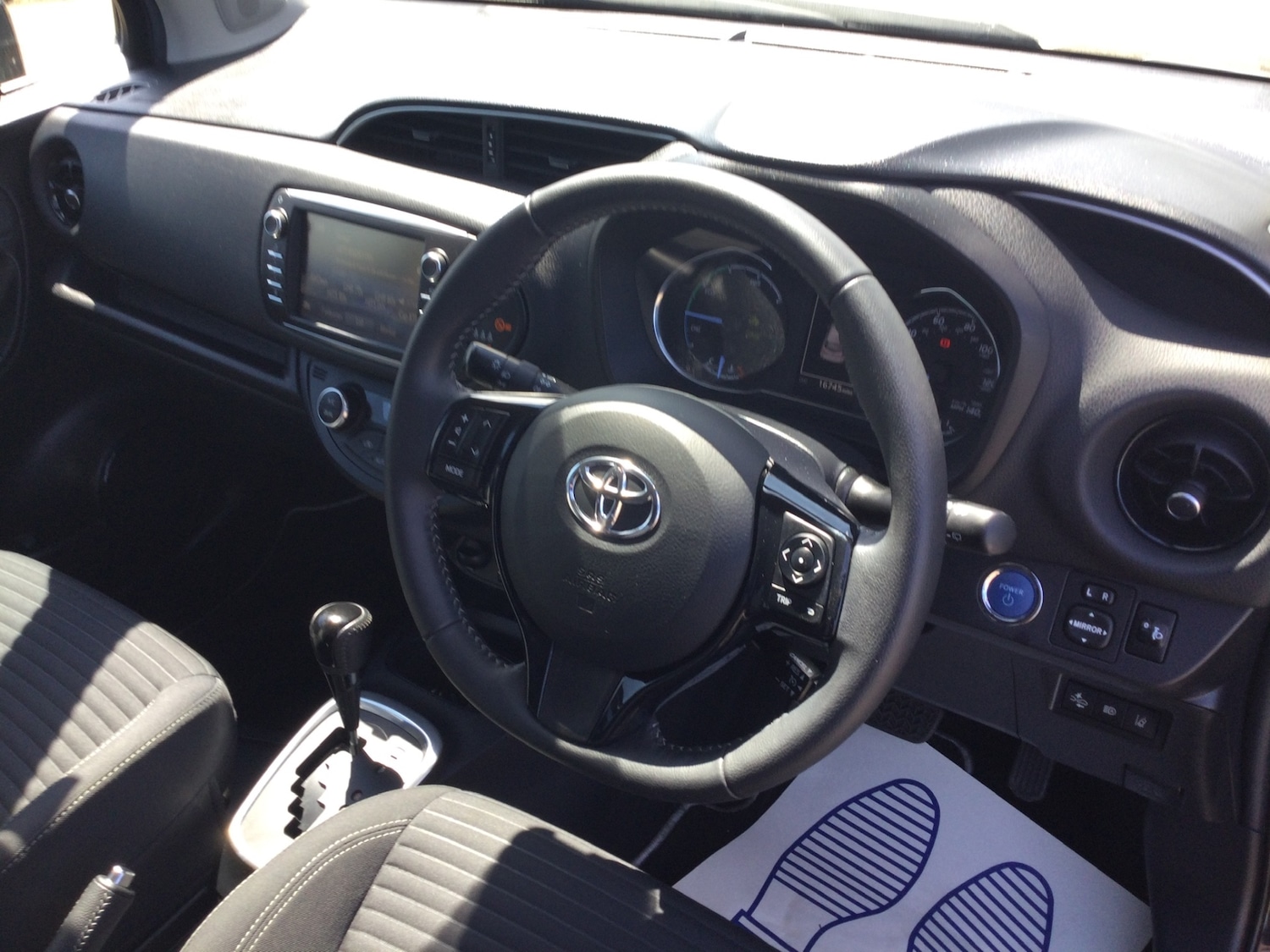 Used Toyota Yaris 2018 for sale - 77148537: Photo 8