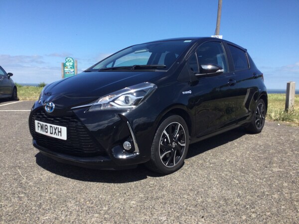 Used Toyota Yaris 2018 for sale - 75086265: Photo 2