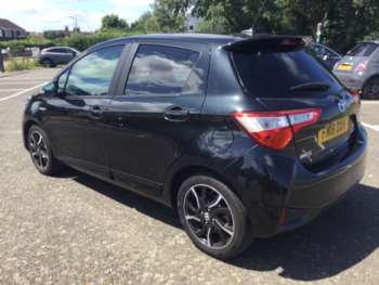 Used Toyota Yaris 2018 for sale - 75086265: Photo